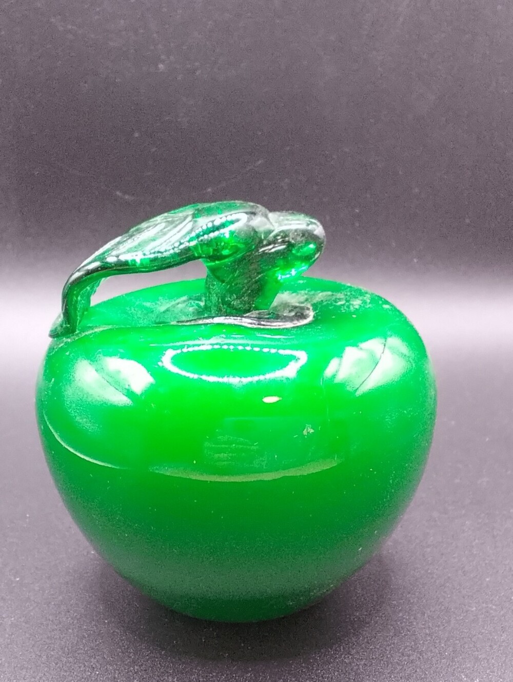 Vintage Green Apple Art Glass Paperweight